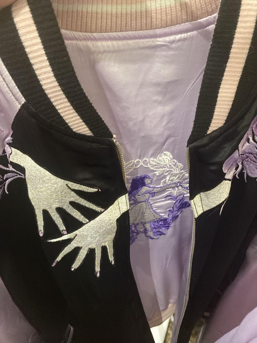 Amazon.co.jp: 伊藤潤二展 誘惑 リバーシブル スカジャン ピンク 富江