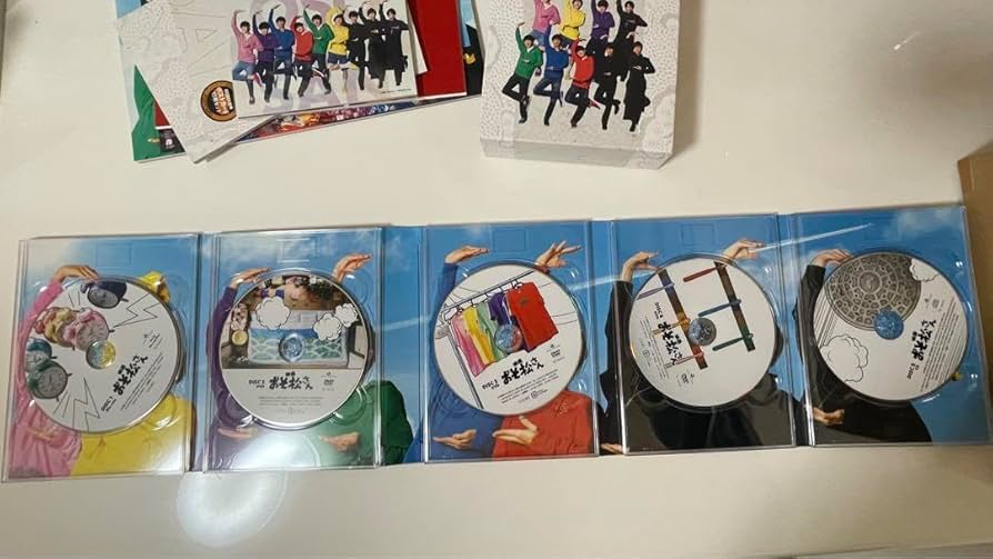 Amazon.co.jp: SnowMan 映画おそ松さん コンプリートbox おそ松さん