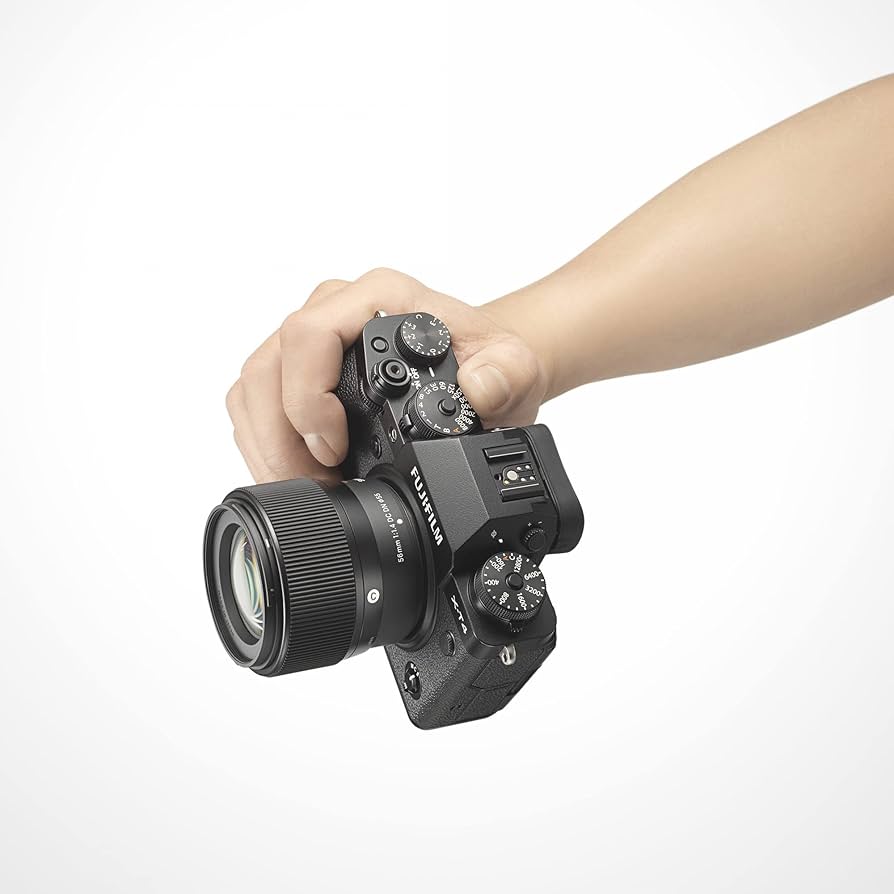 Amazon.com : Sigma 56 mm F1.4 DC DN [Contemporary] for Fujifilm X