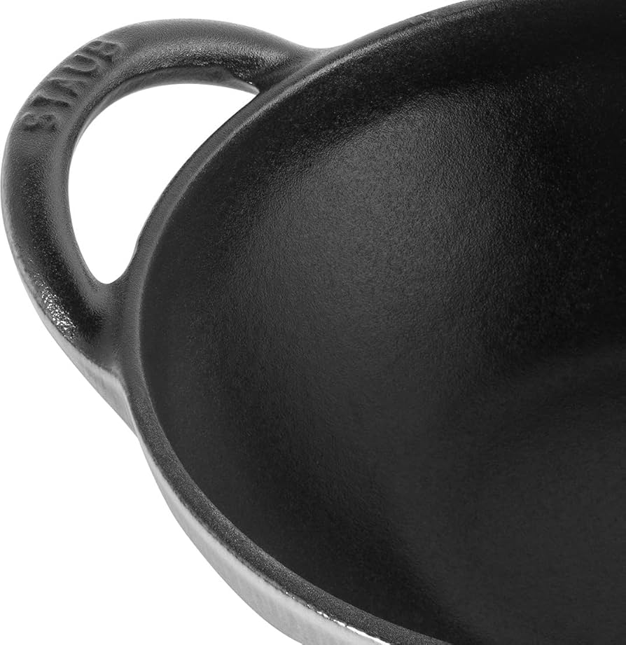 Amazon | Staub 1311718 Baby Wok, 0.5-Qt, Graphite Gray | ストウブ