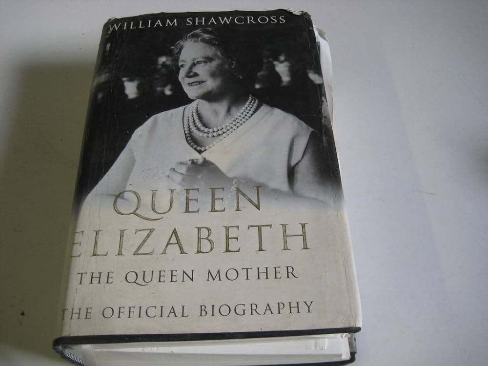 Amazon.com: Queen Elizabeth: The Official Biography Of The Queen