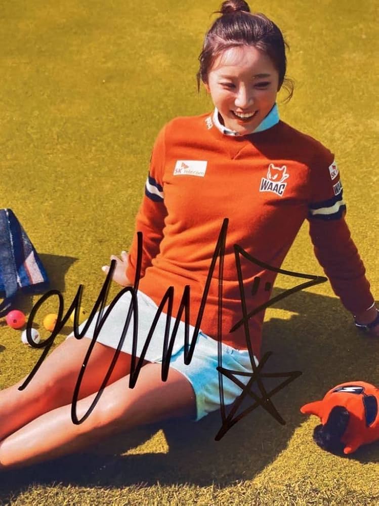 Amazon.co.jp: イ・ボミ直筆サイン入り2Lサイズ写真‥韓国女子