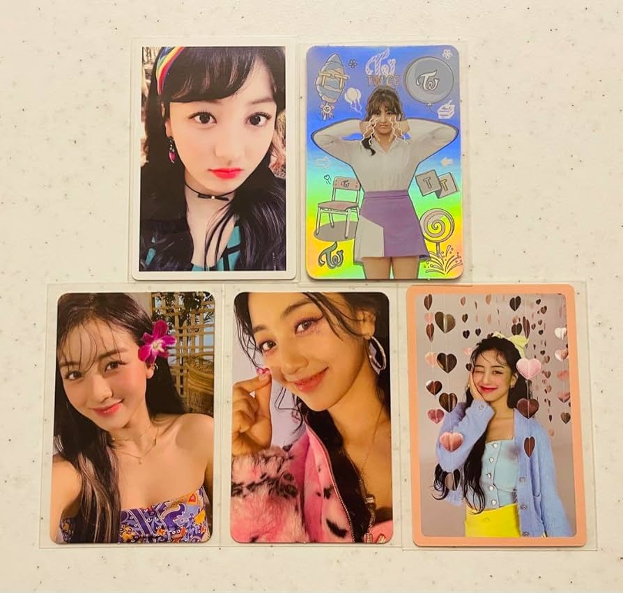 Amazon.co.jp: twice ジヒョ トレカセット : おもちゃ