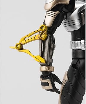 Amazon.co.jp: BANDAI S.H.フィギュアーツ(真骨彫製法) 仮面ライダー