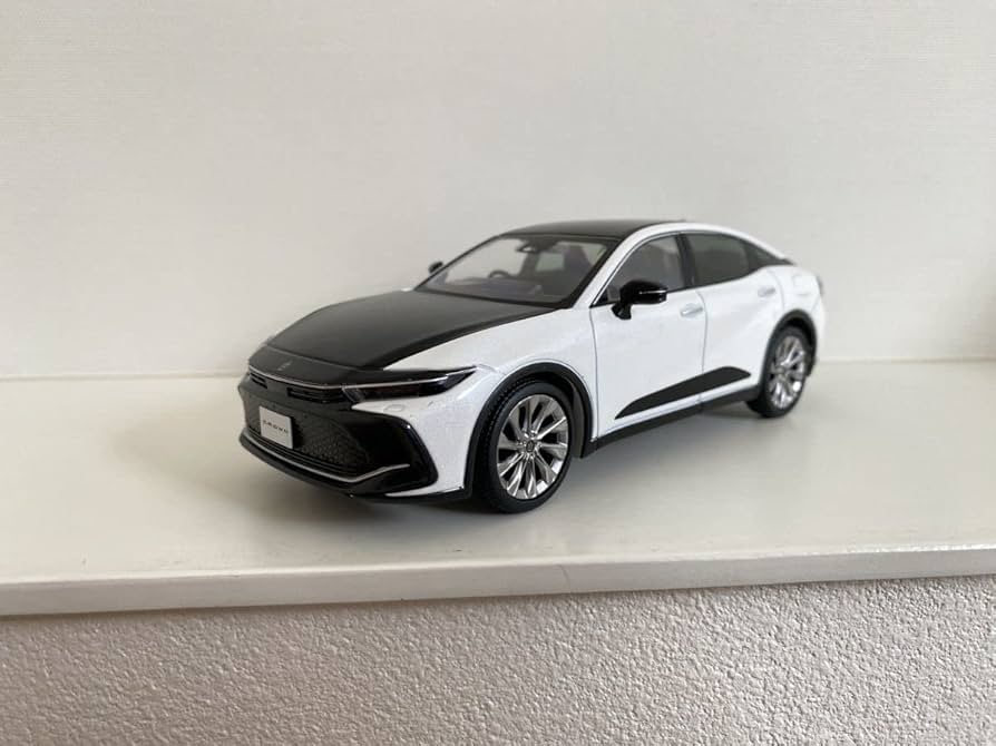 Amazon | トヨタ 新型 クラウン クロスオーバー ミニカー 130 2XW
