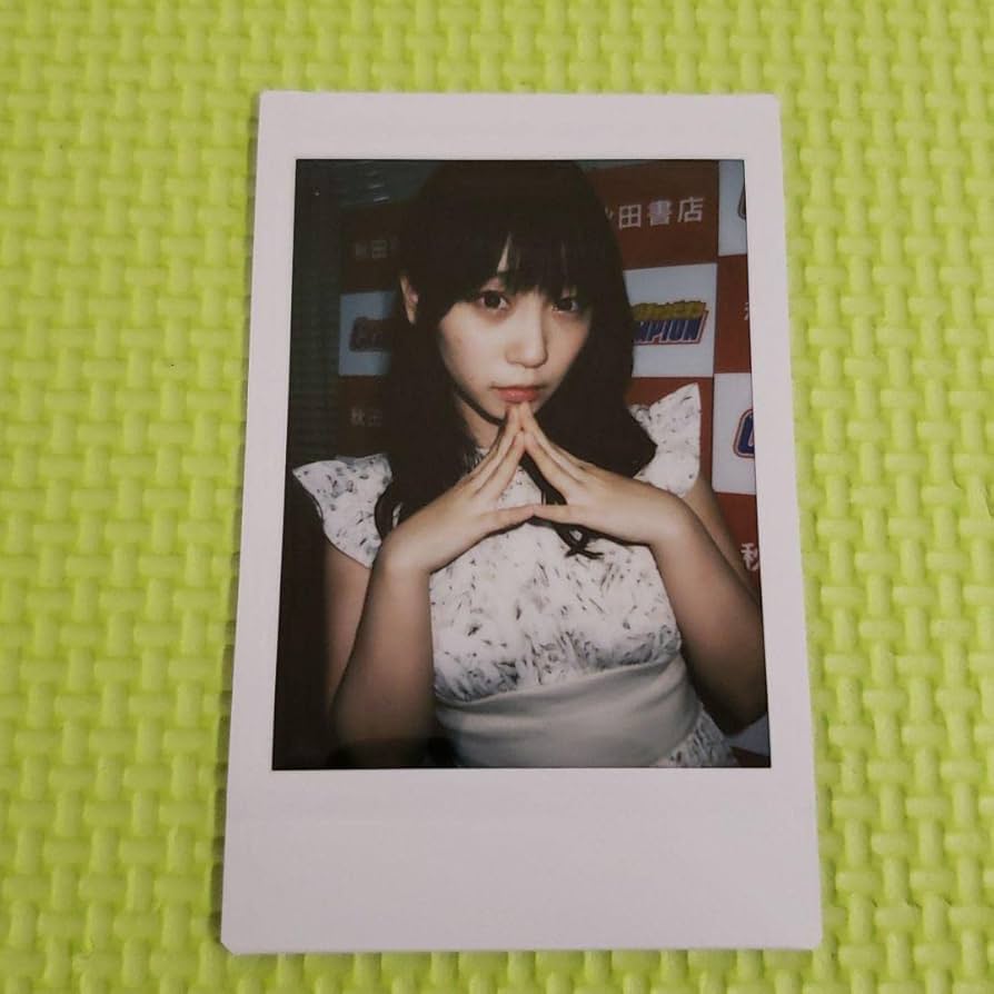 Amazon.co.jp: 伊織もえ チェキ PPE コスプレイヤー コミケ : おもちゃ