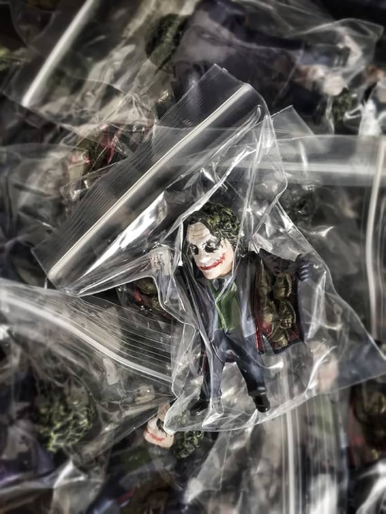 Amazon.co.jp: KIDELAY ダークナイト ジョーカー Joker フィギュア