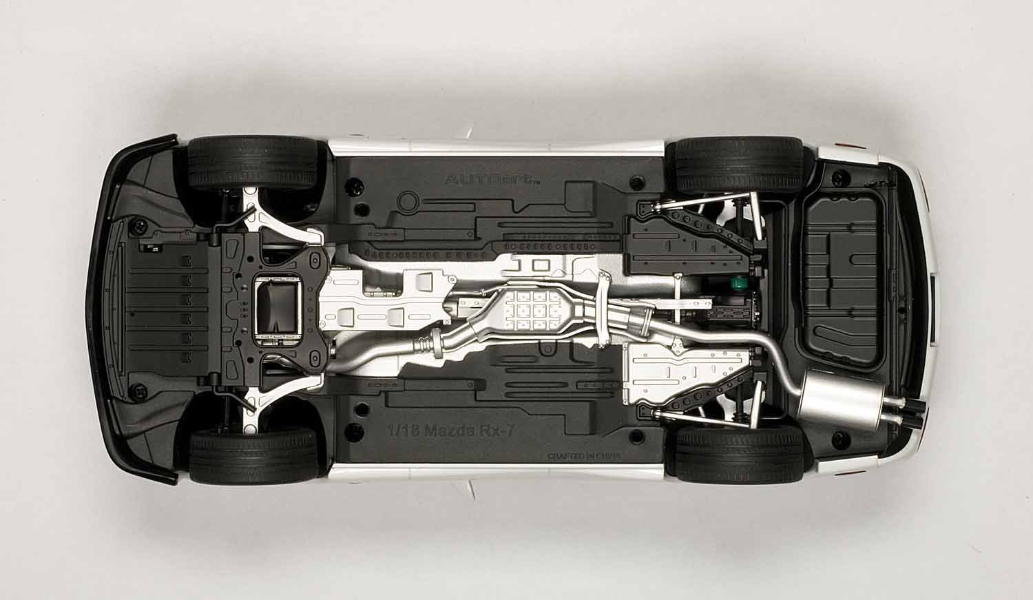Amazon.co.jp: AUTOart 1/18 マツダ RX-7 (FD) スピリットR タイプA