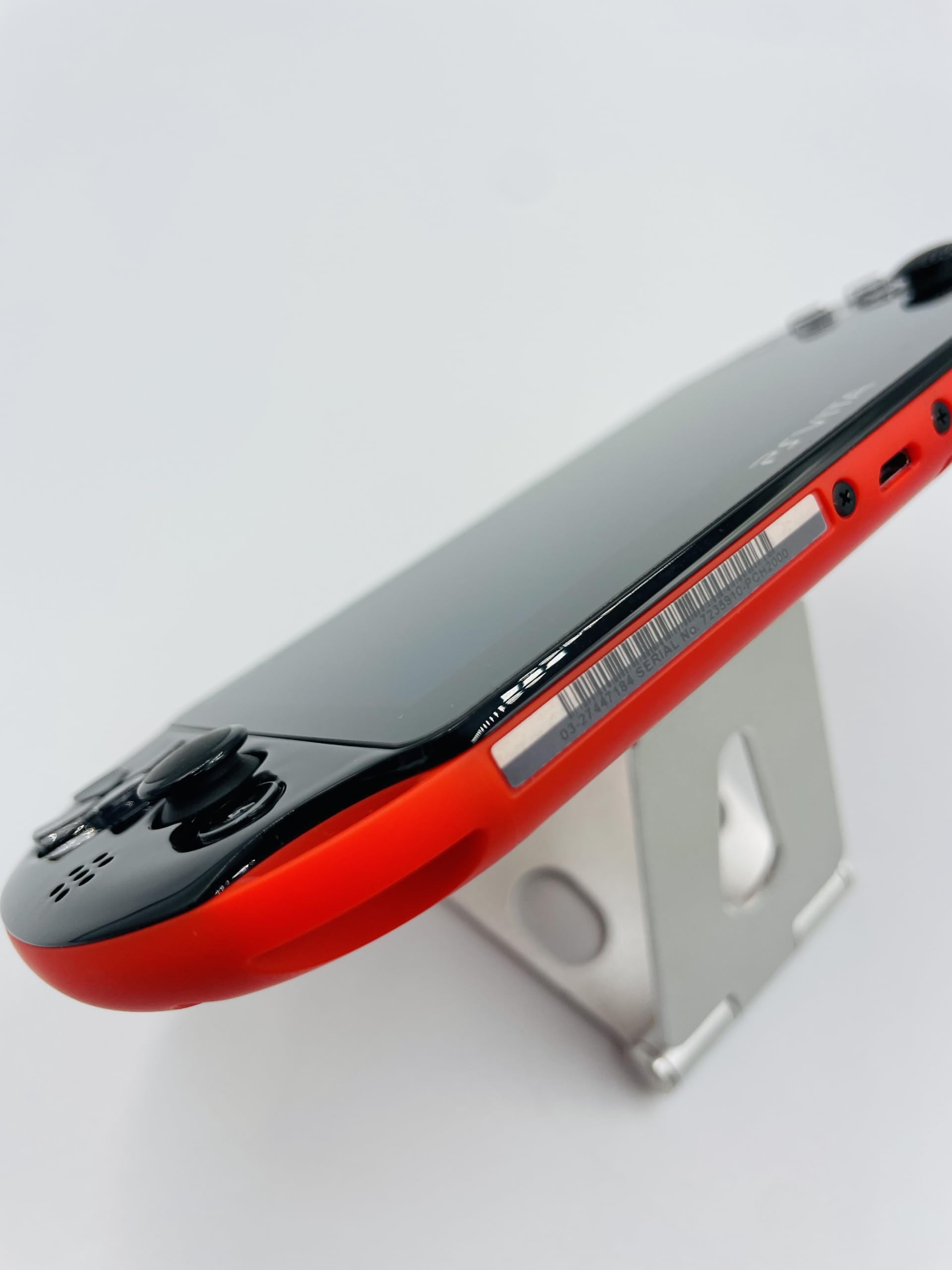 Amazon.co.jp: PlayStation Vita デビューパック Wi-Fiモデル レッド