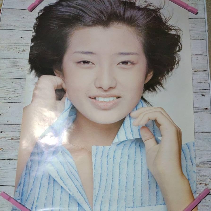 Amazon.co.jp: 山口百恵 ポスター 当時品 : ホビー