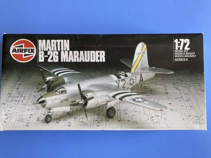 Amazon | B-26 マローダー 1/72 エアフィックス | プラモデル 通販