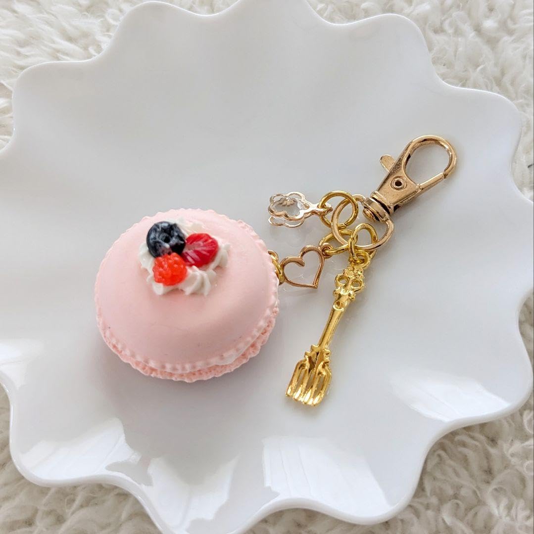 Amazon.co.jp: いちごのマカロン フェイクスイーツ キーホルダー
