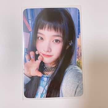 Amazon.co.jp: ILLIT アイリット イロハ M2 DEBUT SHOWCASE トレカ