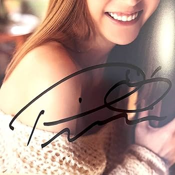 Amazon.co.jp: 未読品七ツ森りり 直筆サイン入り 写真集 2y サイン 帯