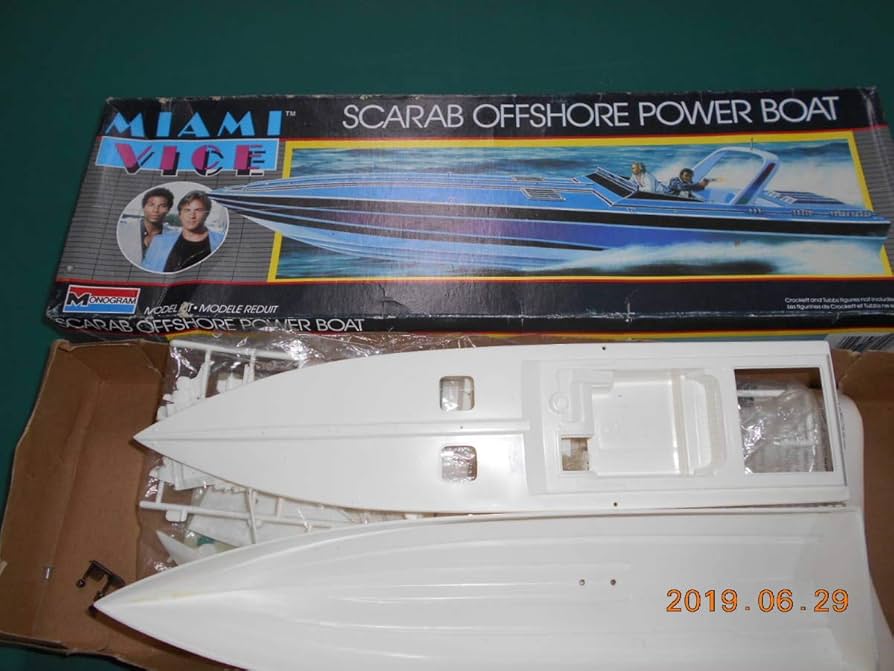 Amazon.co.jp: Discounted Rare Power Boat Monogram SCARAB Miami