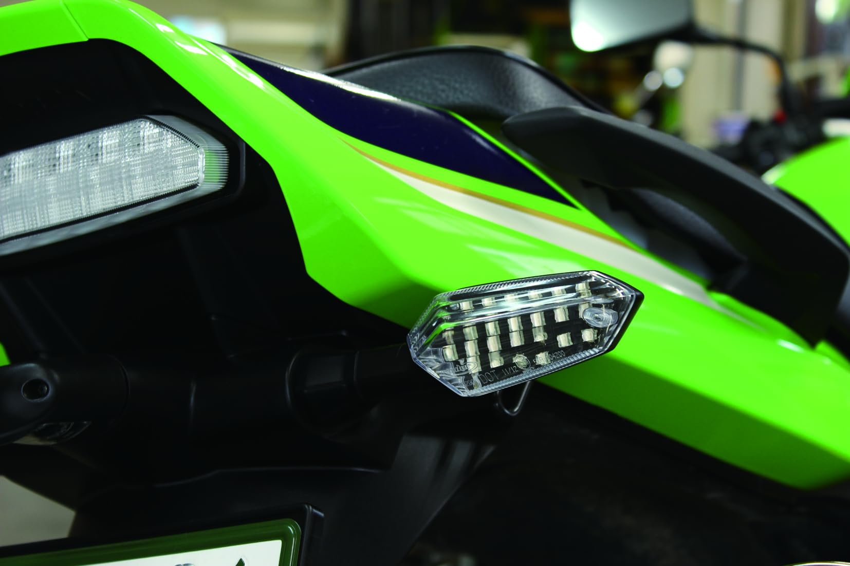 Amazon | ポッシュフェイス(POSH FAITH) バイク用品 ウインカー LED