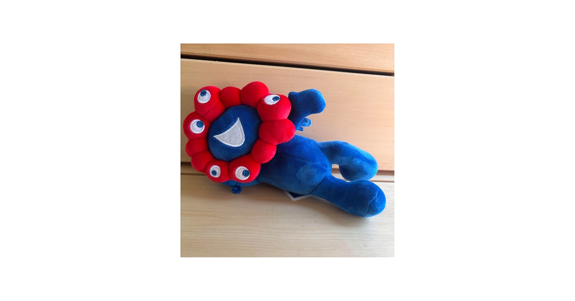 Amazon.co.jp: EXPO2025 寝そべり ミャクミャク 3等 ぬいぐるみ : おもちゃ