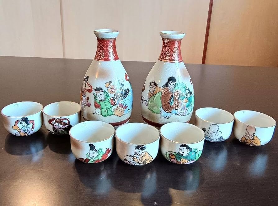 Amazon.co.jp: 九谷焼 七福神酒器セット 徳利お猪口 : ホーム＆キッチン