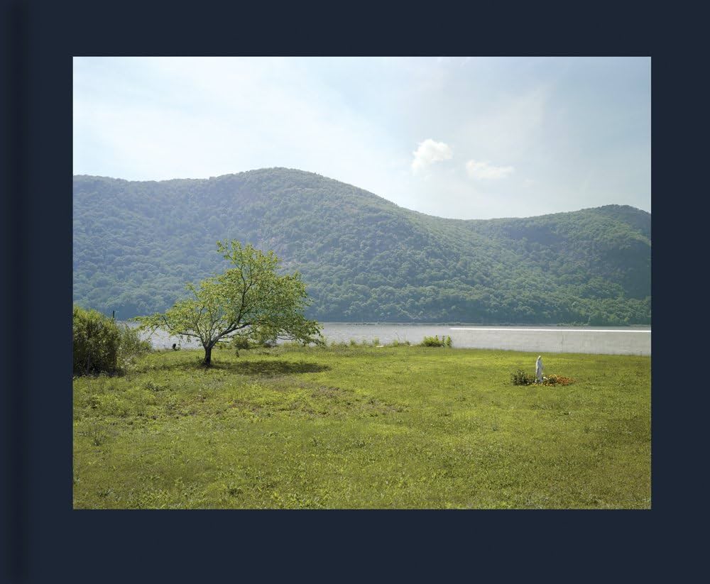 Amazon | Stephen Shore: The Hudson Valley (Blind Spot) | Shore