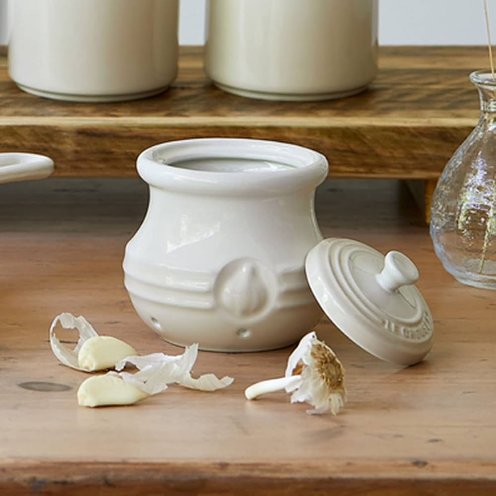 Amazon | Le Creuset ストーンウェア ガーリックキーパー 14オンス