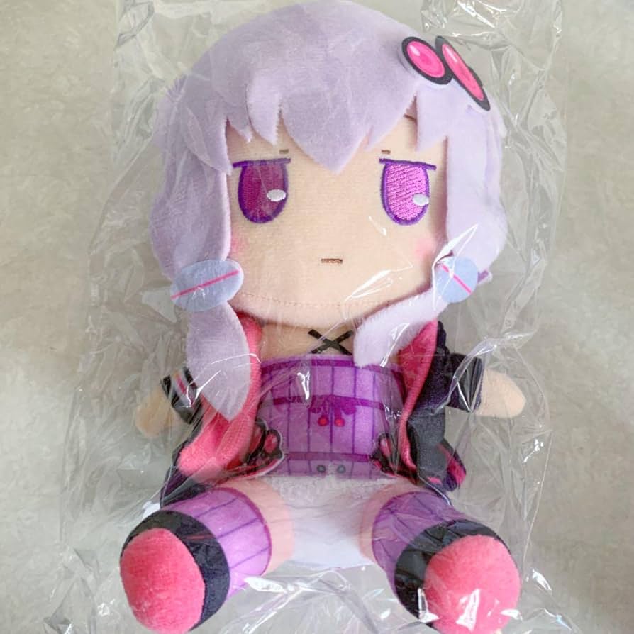 Amazon.co.jp: 結月ゆかり おすわりぬいぐるみ AHS : おもちゃ