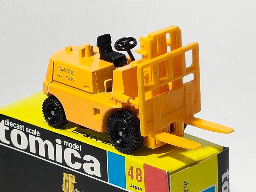 Amazon.co.jp: 黒箱トミカ48 小松フォークリフトFD30 日本製 : おもちゃ