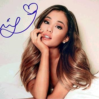 Amazon.co.jp: …アリアナグランデ直筆サイン入り大型写真…セット3枚