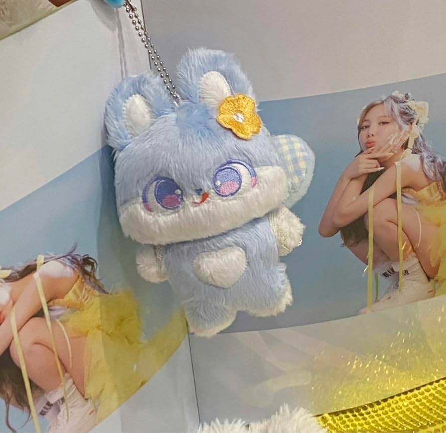 Amazon.co.jp: twice ナヨン nayeon 10cm ぬいぐるみ 1体 : おもちゃ