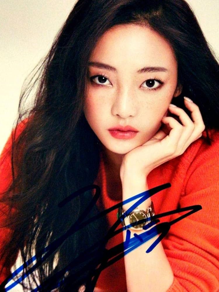 Amazon.co.jp: クハラ直筆サイン入り2Lサイズ写真…Goo Hara…KARA元
