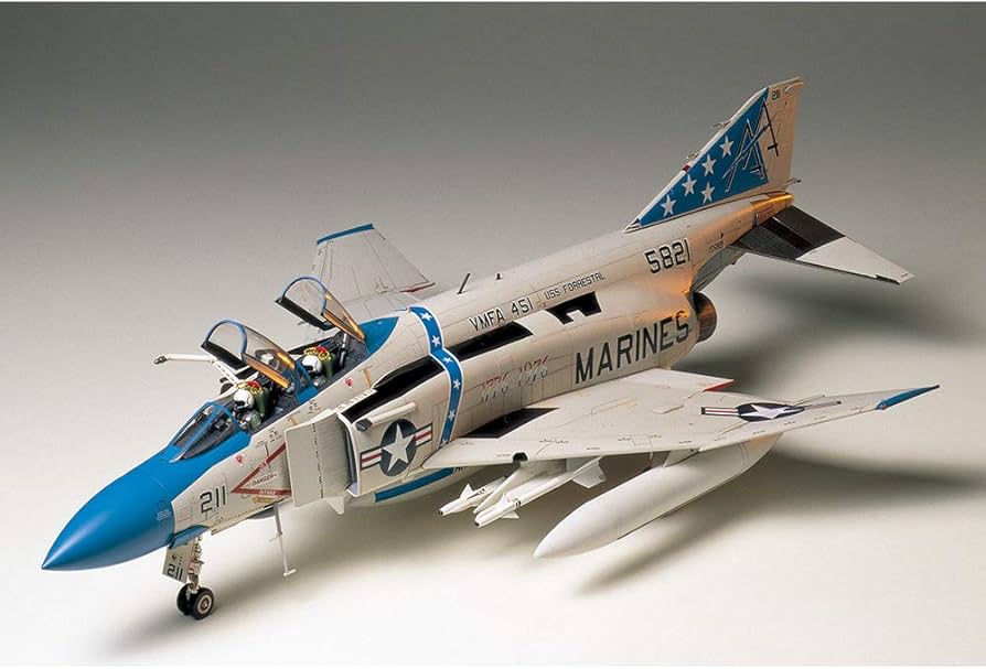 Amazon | タミヤ 1/32 エアークラフトシリーズ No.06 アメリカ海軍