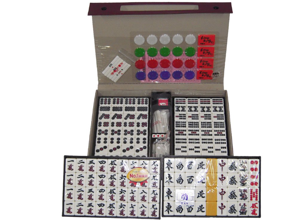 Amazon.co.jp: 高級麻雀牌 蘭 2L ジャンボサイズ牌 : おもちゃ