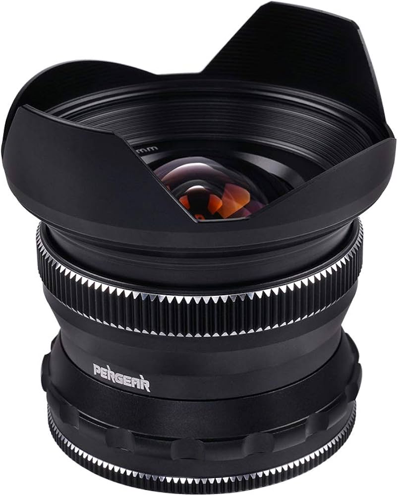 Amazon | PERGEAR 12mm F2 広角マニュアルフォーカス単焦点レンズ APS