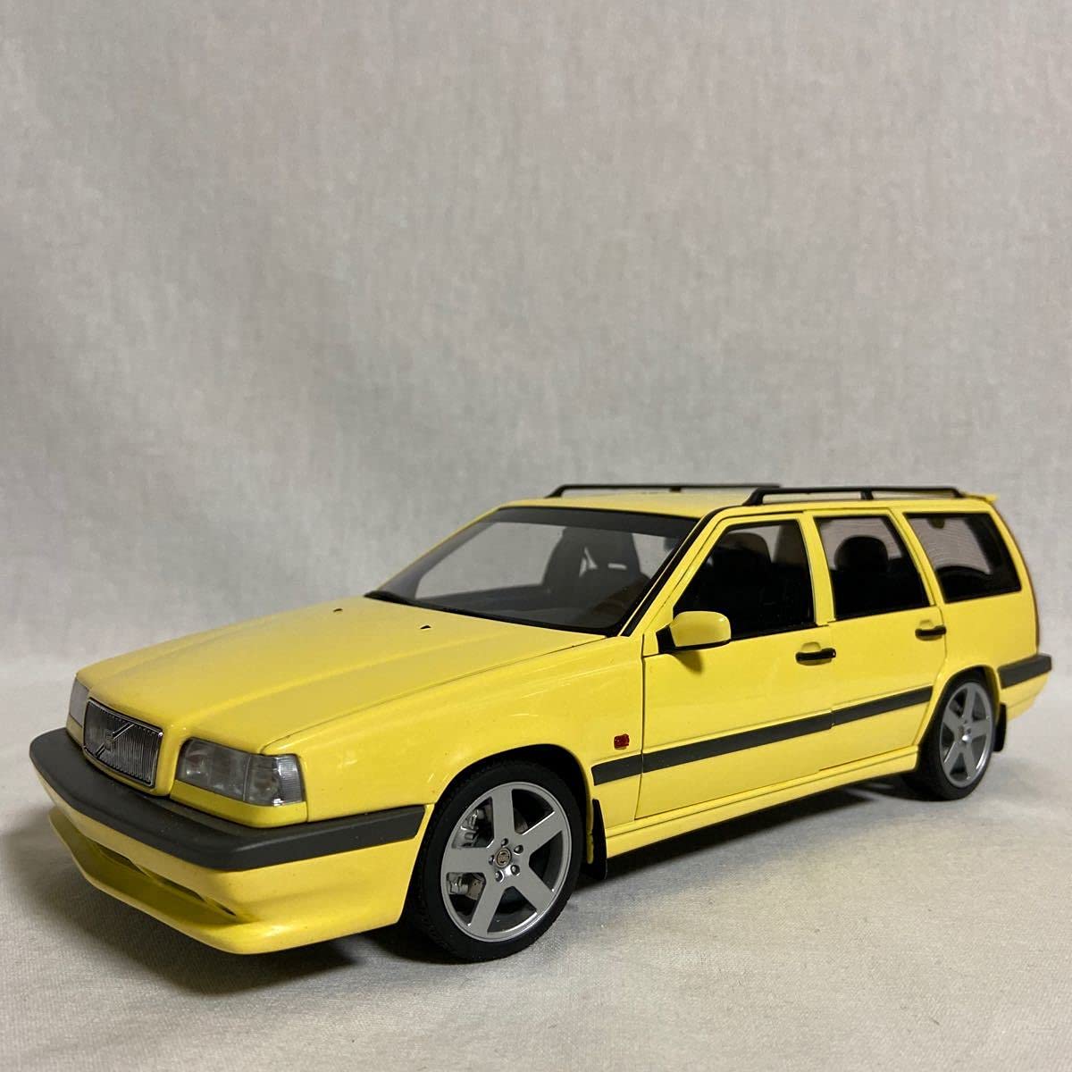 Amazon | AUTOart 1/18 VOLVO 850 T-5R ESTATE 1995 オートアート