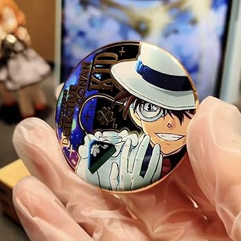 Amazon | 缶バッジ 75mm 怪盗キッド 黒羽 快斗 名探偵コナン