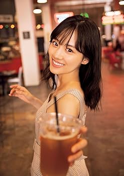 Amazon.co.jp: 乃木坂46山下美月2nd写真集「ヒロイン」 : 山下 美月