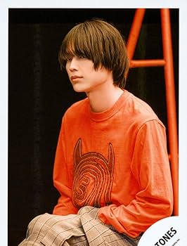 Amazon.co.jp: Six TONES 公式 生 写真（松村北斗）ST01494 : おもちゃ