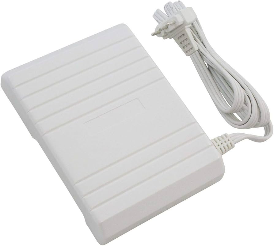 Amazon | ジャノメ純正電子ミシン用フットコントローラー（白色・丸3