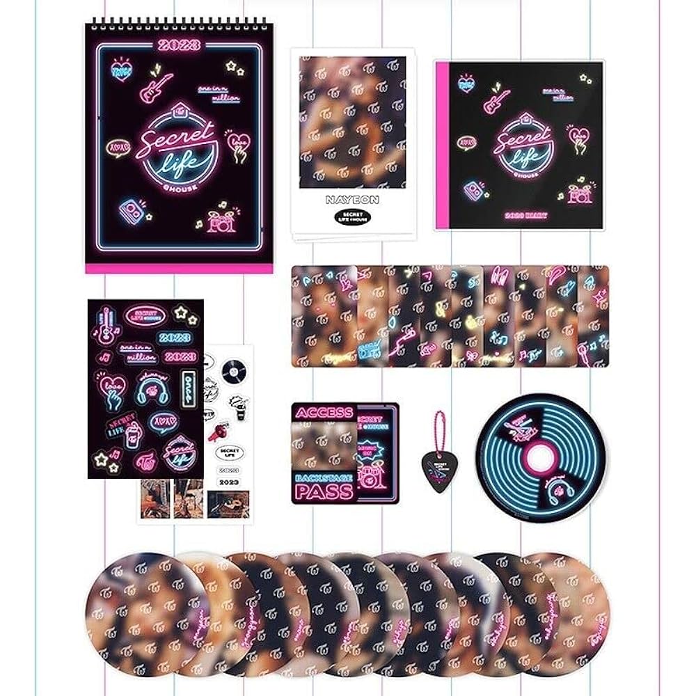 TWICE - (NOT AUDIO CD!!) TWICE 2023 SEASON'S GREETINGS [SECRET