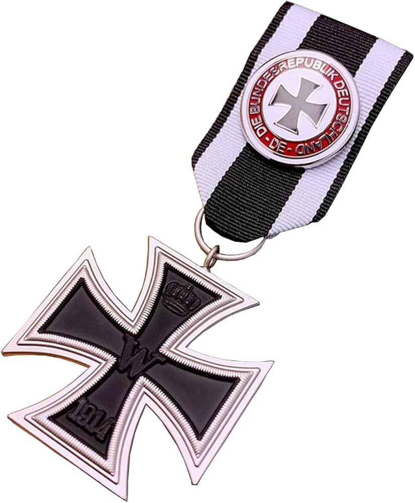 Amazon.co.jp: JIWURDKD(小さな店) ドイツ鉄十字勲章、バッジブローチ