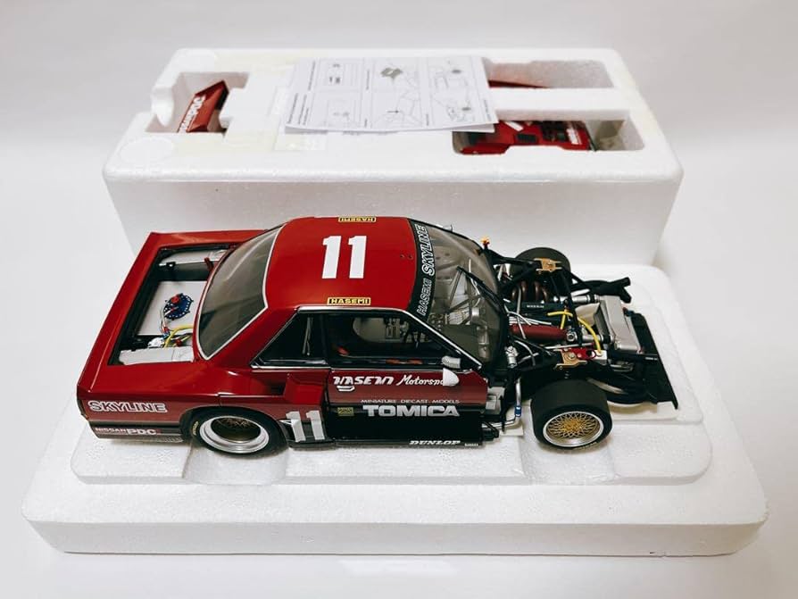 Amazon.co.jp: オートアート 1/18 ニッサン スカイライン RSターボ