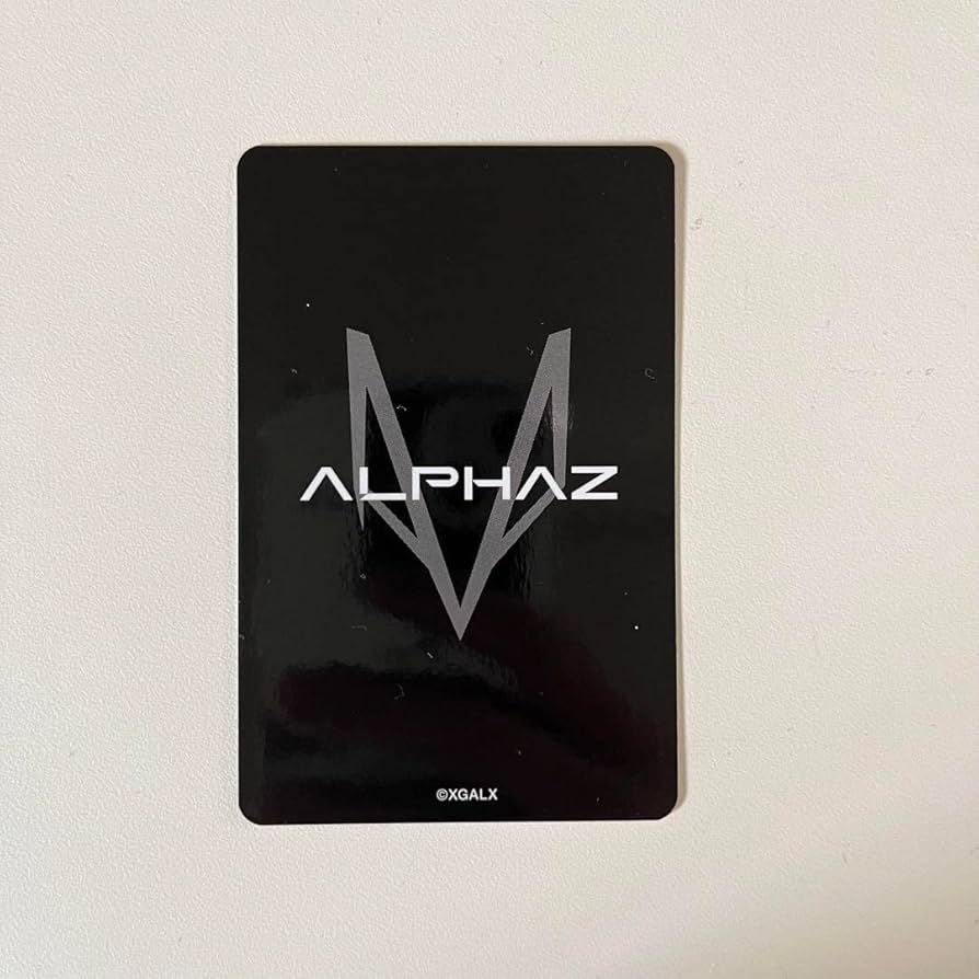 Amazon.co.jp: XG KCON チサ トレカ ファンクラブ限定 ホビー グッズ