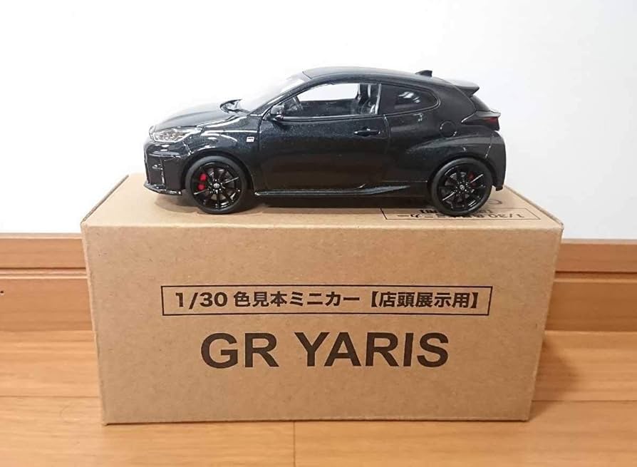 Amazon | トヨタGRヤリス 130 カラーサンプルミニカー プレシャス