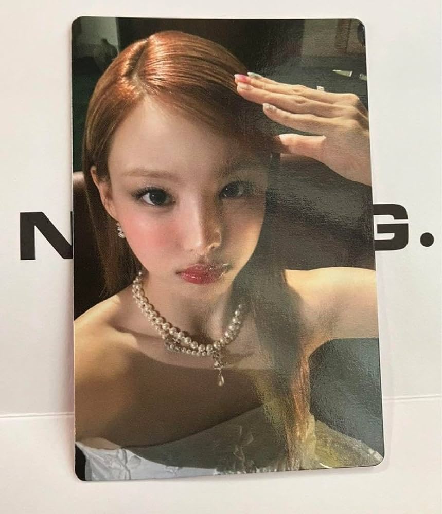 Amazon.co.jp: twice ナヨン nayeon abcd サノク トレカ : おもちゃ