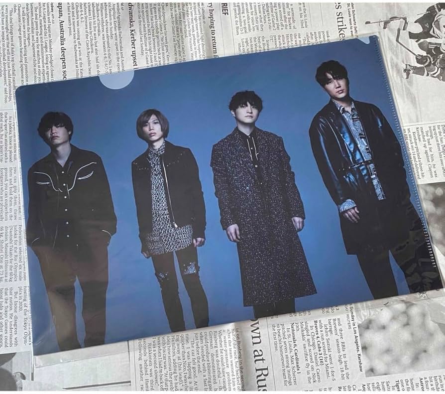 Amazon.co.jp: Official髭男dism クリアファイル Universe アー写