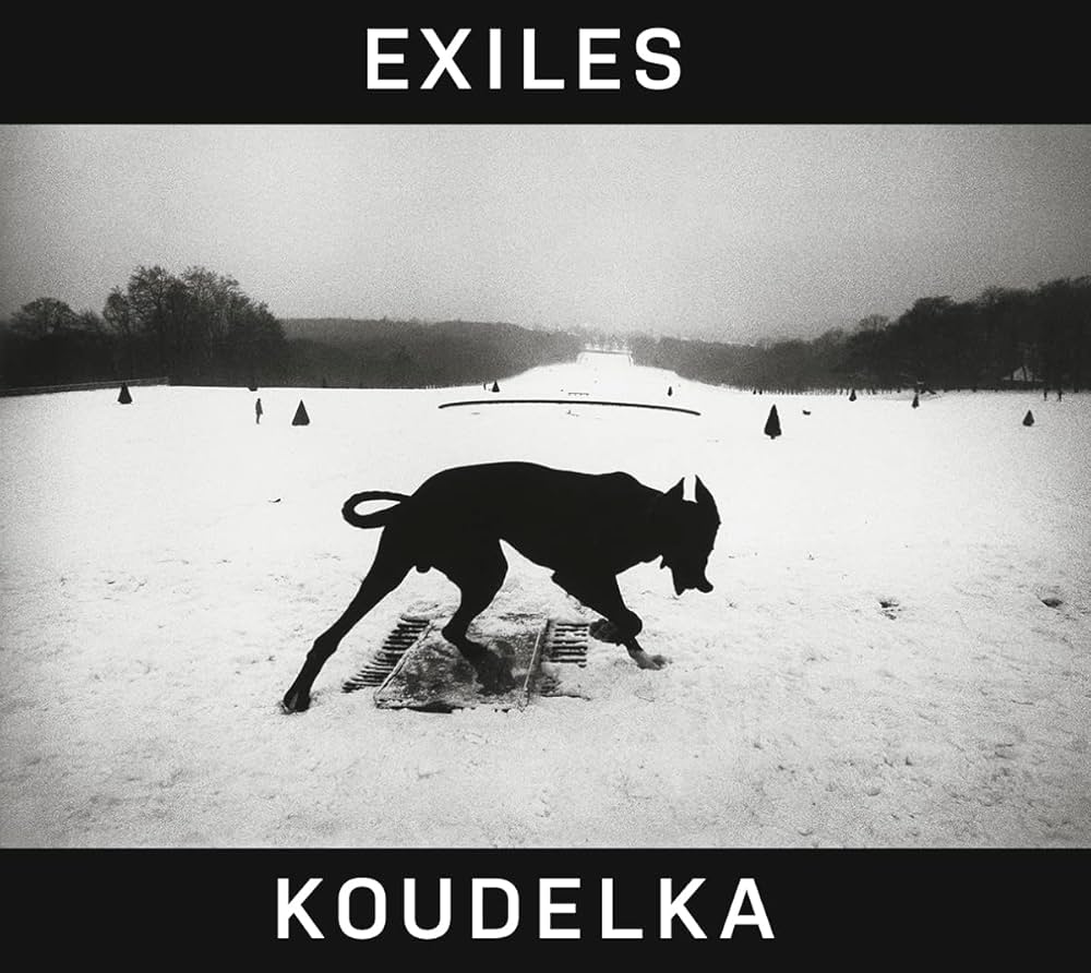 Amazon | Josef Koudelka: Exiles | Delpire, Robert, Milosz, Czeslaw