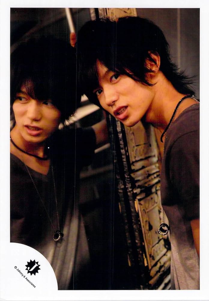 Amazon.co.jp: Travis Japan (トラジャ）【公式写真】・七五三掛龍也