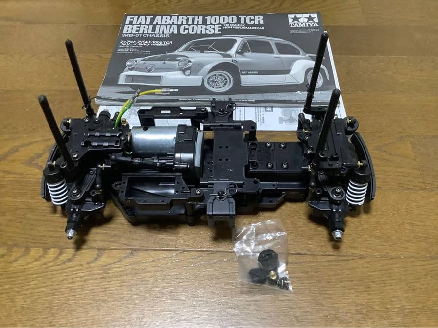 Amazon.co.jp: タミヤ MB01シャーシ 未走行 : おもちゃ
