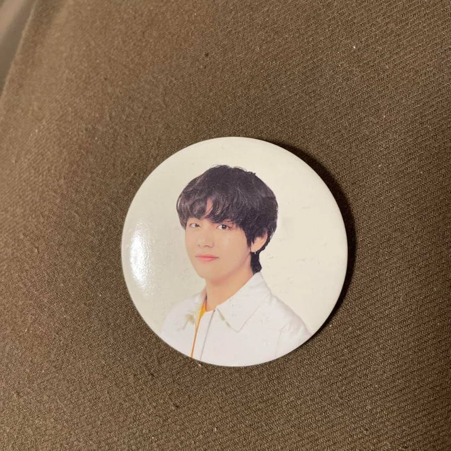 Amazon | BTS Vテテ キムテヒョン 缶バッジ love yourself | バッジ