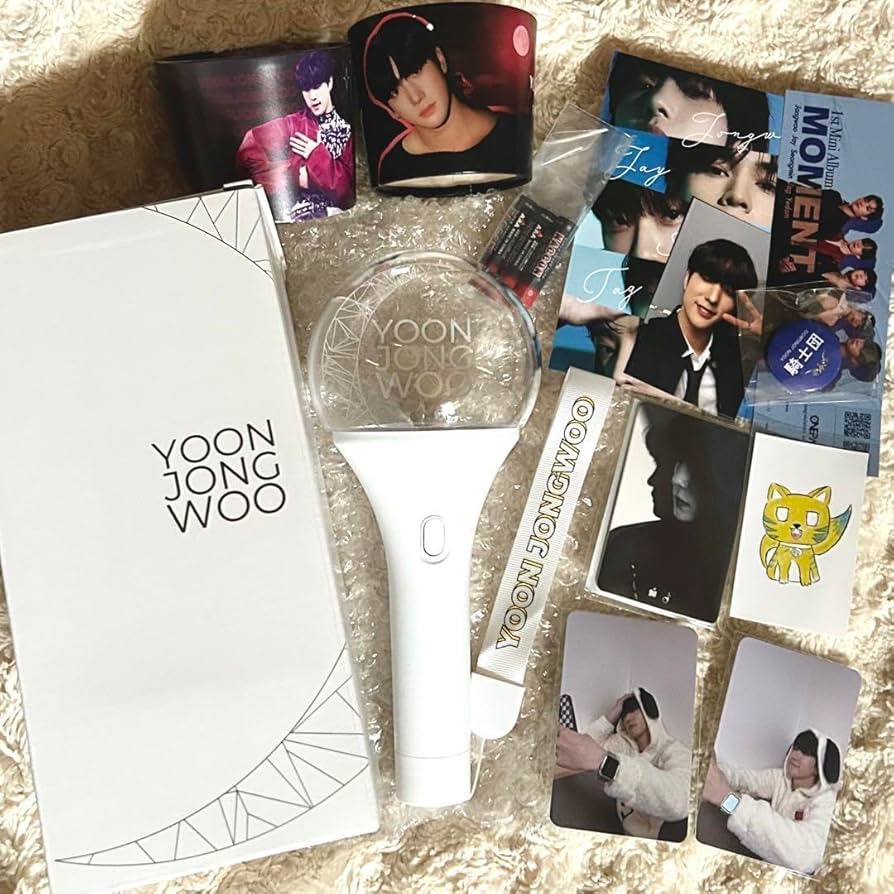 Amazon.co.jp: ユンジョンウ ONEPACT ペンライト トレカ グッズ セット