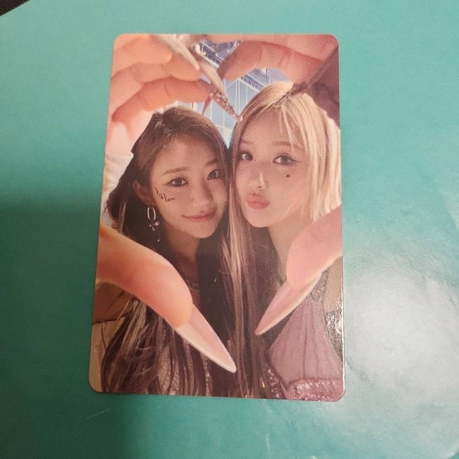 Amazon.co.jp: KISS OF LIFE トレカ ユニット ジュリー ベル キスオブ